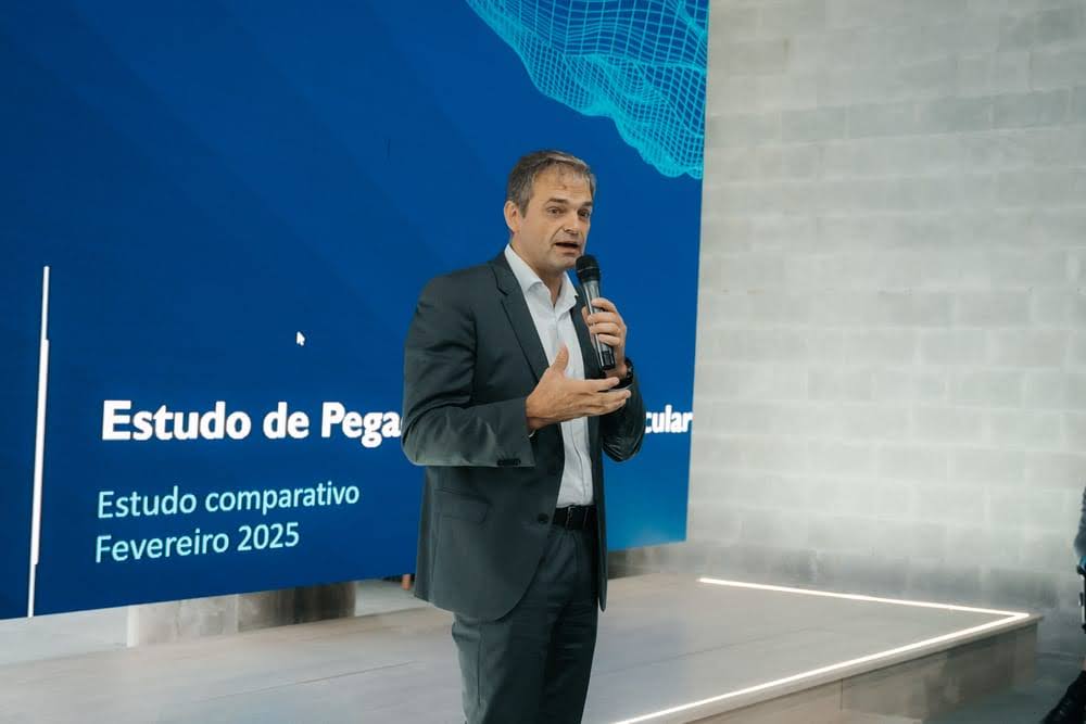Pegada de Carbono Veicular: O Impacto dos carros elétricos e híbridos considerando toda a cadeia produtiva.
